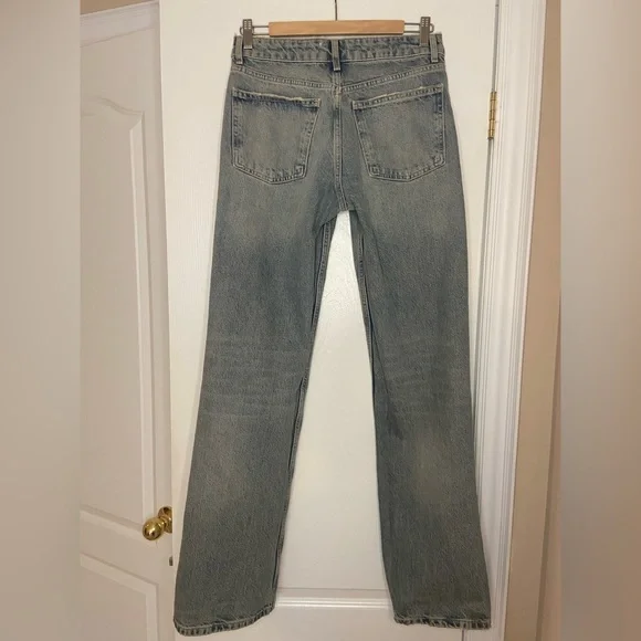 Zara Mid Rise Loose Jeans - Picture 2 of 3